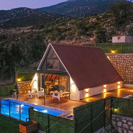 Ilgin Panoramic Mountain & Sea Views, Secluded Retreat Villa *