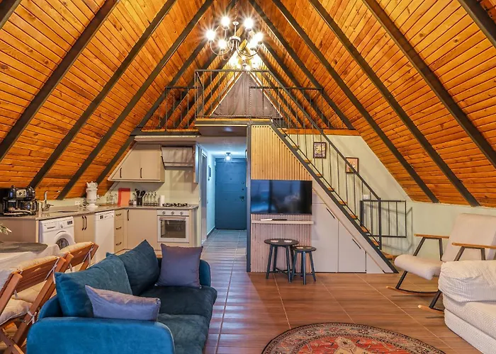 Ilgin Panoramic Mountain & Sea Views, Secluded Retreat Villa *