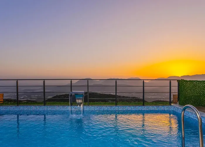 Ilgin Panoramic Mountain & Sea Views, Secluded Retreat Villa