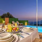 Villa Ilgin Panoramic Mountain & Sea Views, Secluded Retreat *