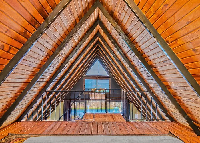 Ilgin Panoramic Mountain & Sea Views, Secluded Retreat *